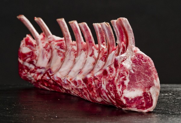 „Pata Negra“ Schweine-Carré, mit Knochen, gefroren, ca. 2,0 - 2,6kg vac.