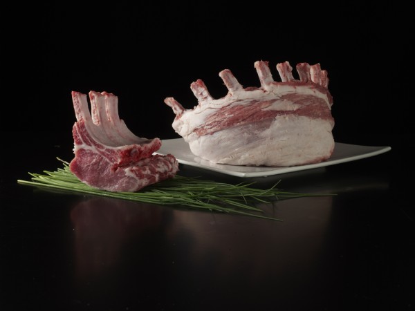 Iberische, frische Schweinekrone (4 Rippen) ohne Lachs "Corona Ibérica corta" ca. 800-900g vac.